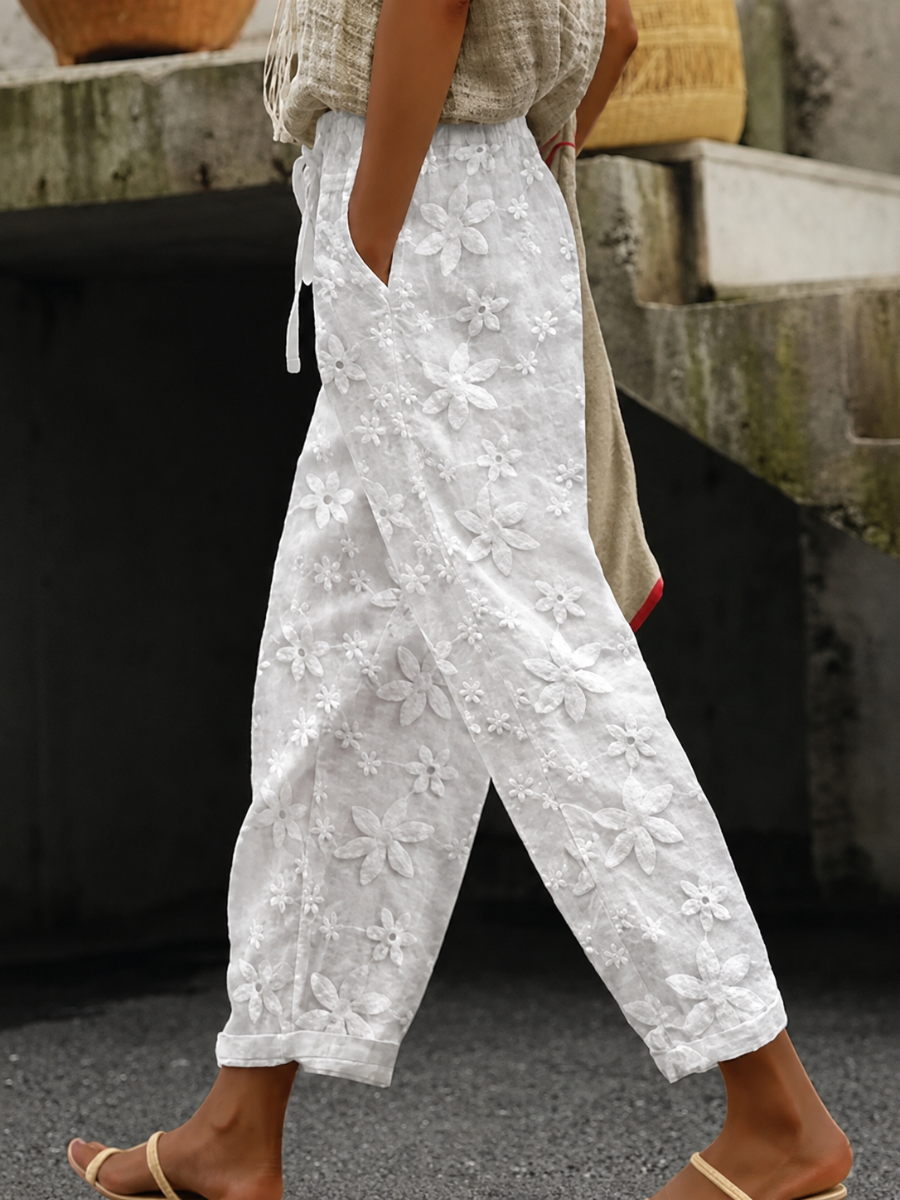 Textured Floral Relaxed Pants with Pockets