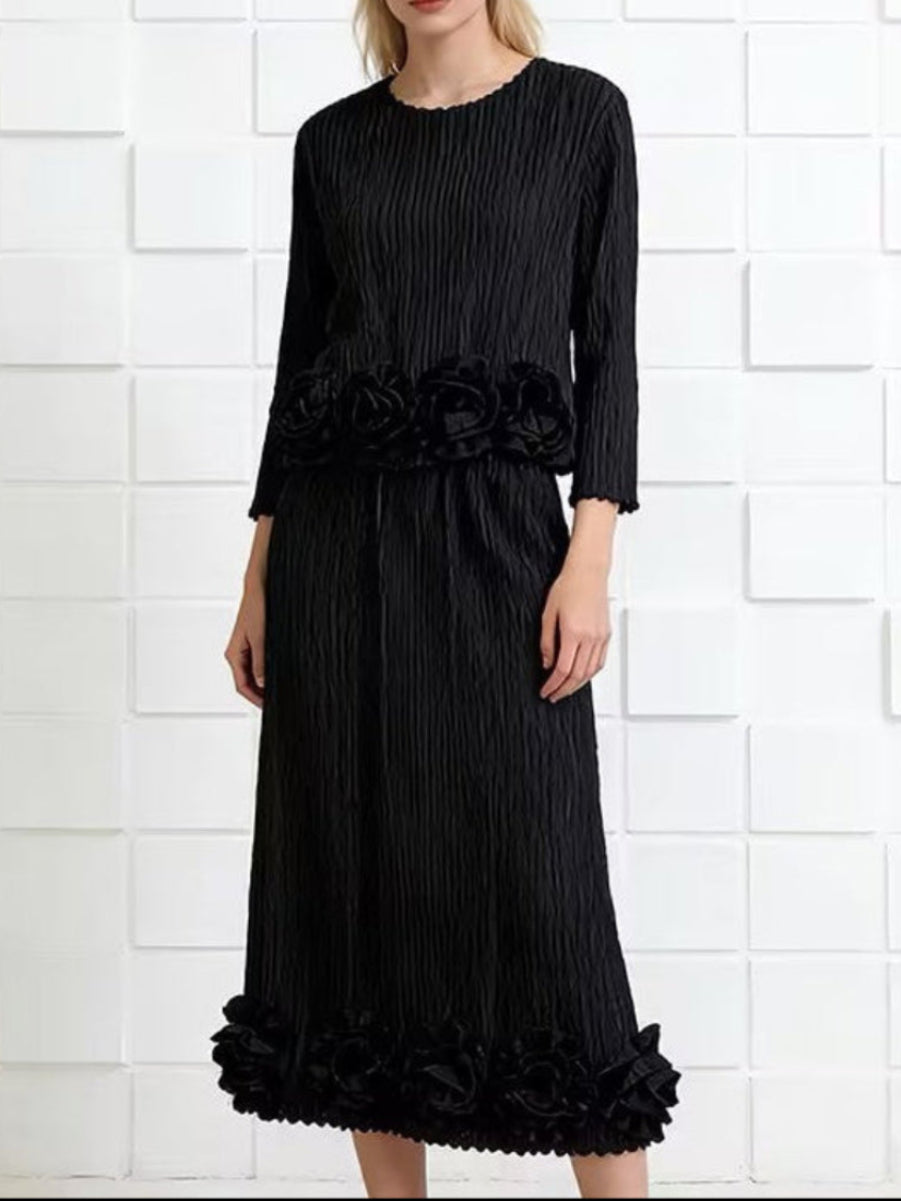 Elegant Floral Applique Skirt Set