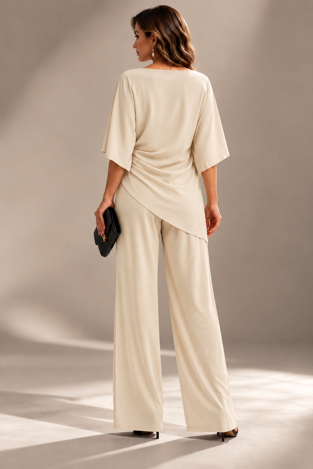 Conjunto de blusa drapeada y pantalón de pierna ancha