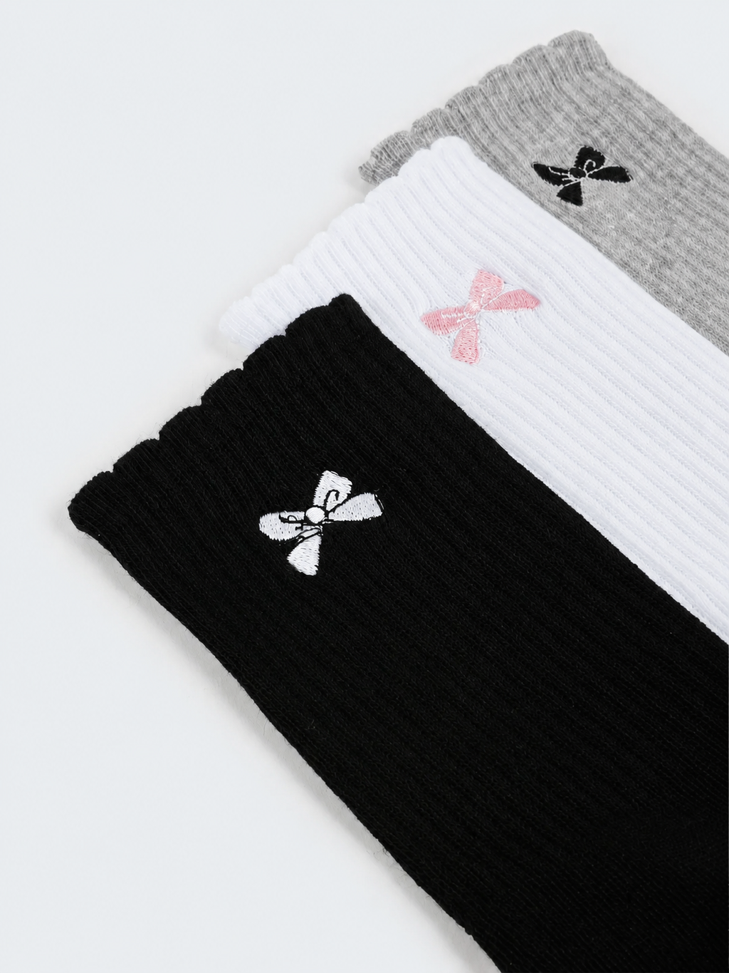 Bow Embroidery Crew Socks