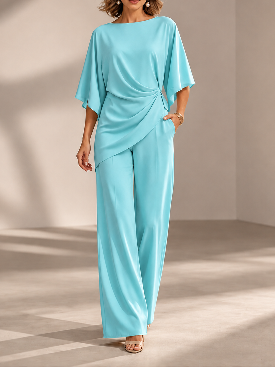 Conjunto de blusa drapeada y pantalón de pierna ancha